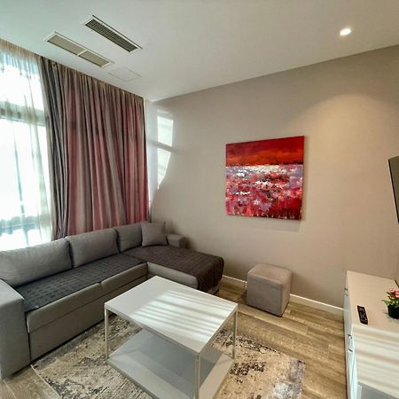 Premium City Studio & Suite Tirana Buitenkant foto