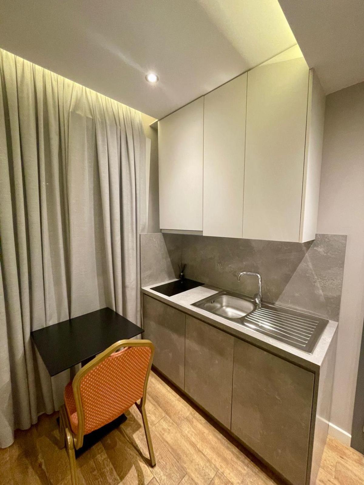 Premium City Studio & Suite Tirana Buitenkant foto